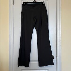 COLUMBIA GREY YOGA PANT SIZE MEDIUM